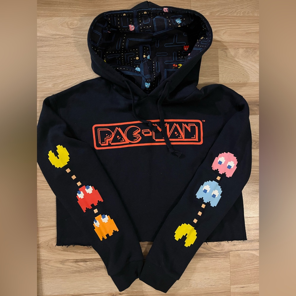 Pac-Man Black Hoodie Size Small. Cropped. Internal Design